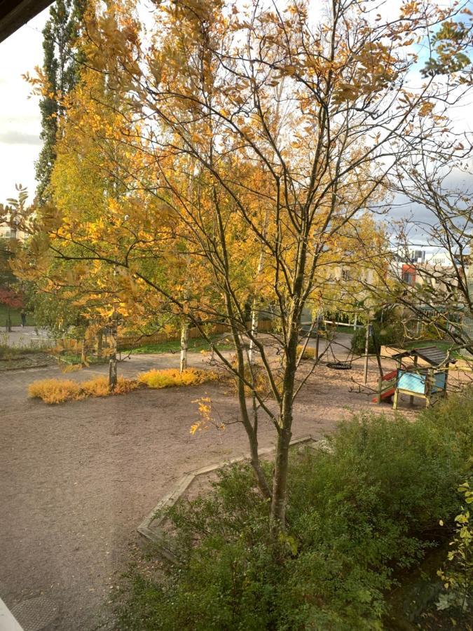 Leilighet Spacious Family Apt By Metro, Beach, Shopping Centre, Golf, Parks Helsingfors